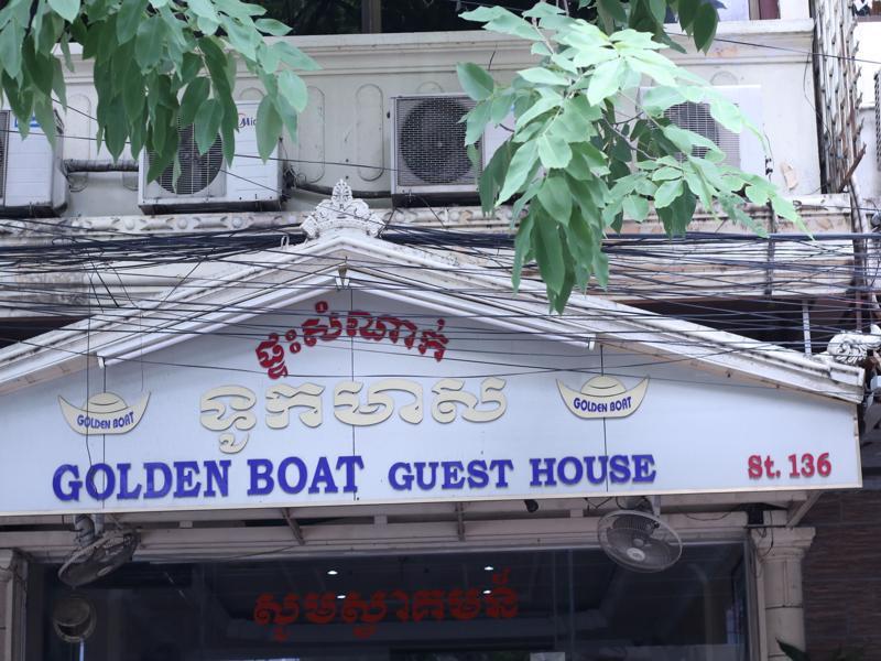 Golden Boat Guesthouse Phnom Penh Exterior foto